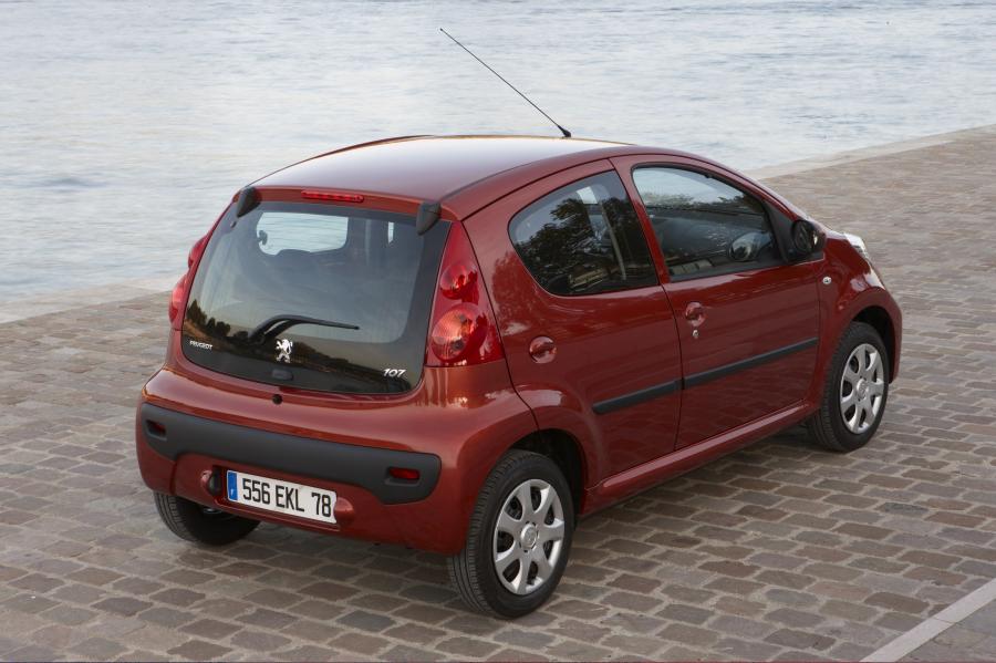  Peugeot 107 2009 года  (фото 30 из 30)